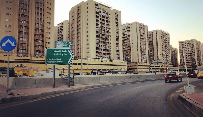 പ്രവാസ മലയാളി ജിദ്ദയുടെ ഓര്‍മ്മകള്‍ക്കെന്തു സുഗന്ധം ;  (ജിദ്ദ പ്രവാസി  മലയാളികള്‍ക്ക്  തുണയായി വര്‍ത്തിച്ചവരും പ്രവാസത്തില്‍ നിന്നു മടങ്ങിയവരുമായവരെ ഓര്‍ത്തെടുക്കുകയാണ് ലേഖകന്‍)