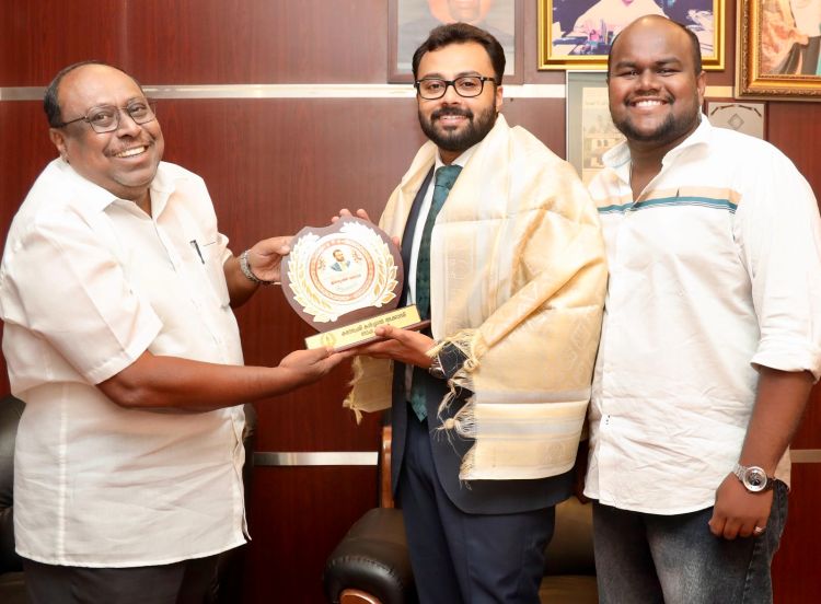  പ്രവാസി ഇന്ത്യക്കാരുടെ വോട്ടിംഗ് ഉറപ്പുവരുത്താനുള്ള  നടപടി ഊര്‍ജിതമാക്കണം -ജെ.കെ മേനോന്‍