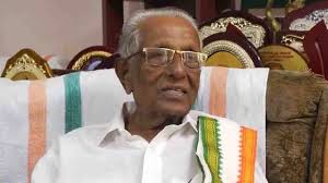 മുന്‍ മന്ത്രി സി.വി പത്മരാജന്‍ അന്തരിച്ചു