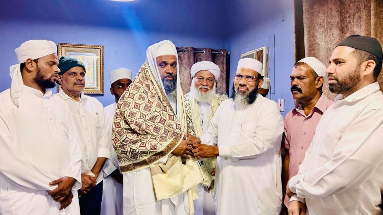 അജ് വ ജിദ്ദ മാസാന്ത സംഗമം നാട്ടില്‍ നിന്നുള്ള പണ്ഡിത സാന്നിദ്ധ്യം കൊണ്ട്  ധന്യമായി