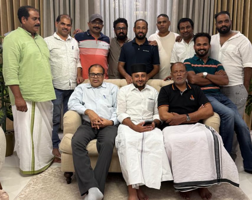 തൃക്കുന്നപ്പുഴ സൗഹൃദ കൂട്ടായ്മ സംഘടിപ്പിച്ച "നാട്ടു തണൽ - നാട്ടുകാരുമായി ഒരു കൂടിയിരുത്തം" ശ്രദ്ധേയമായി