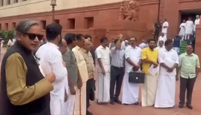 മോഡി സര്‍ക്കാരിനെതിരെ ഷെയിം വിളിയുമായി ശശി തരൂരും, രാഹുല്‍ ഗാന്ധിയുടെ ആരോപണങ്ങള്‍ ഗുരുതരം, അന്വേഷണം വേണം