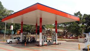 പെട്രോള്‍ പമ്പുകളിലെ ശുചിമുറികള്‍ എല്ലാ യാത്രക്കാര്‍ക്കും ഉപയോഗിക്കാമെന്ന് ഹൈകോടതി