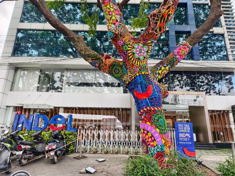  ഓണാഘോഷ ഭാഗമായി 'സ്മൈലിംഗ് ട്രീ' യുമായി ഇന്‍ഡെല്‍ മണി