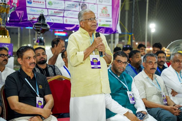 ജിദ്ദയില്‍ കെഎംസിസി ഇ.അഹമ്മദ് സാഹിബ് മെമ്മോറിയല്‍ സൂപ്പര്‍-7 ഫുട്ബാള്‍ ടൂര്‍ണമെന്റിന് ഉജ്ജ്വല തുടക്കം