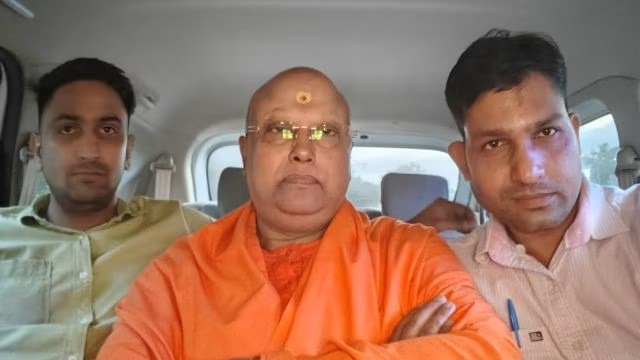 *വിദ്യാര്‍ഥിനികളെ പീഡിപ്പിച്ച സ്വാമി ചൈതന്യാനന്ദ ആഗ്രയില്‍ അറസ്റ്റില്‍*