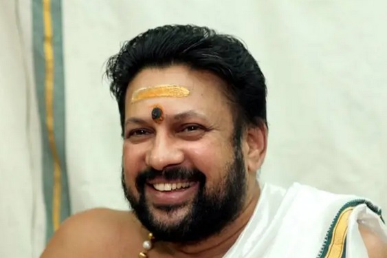 കൊണ്ടുപോയത് സ്വര്‍ണപാളികള്‍ തന്നെ, ശബരിമല വിവാദത്തില്‍ പ്രതികരിച്ച് മുന്‍ തന്ത്രി കണ്ഠരര് രാജീവര്