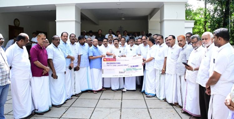  ജിദ്ദ കെ.എം.സി.സി സി.എച്ച് സെന്ററിന് 51 ലക്ഷം രൂപ നല്‍കി, മലപ്പുറം, കോഴിക്കോട് സിഎച്ച് സെന്ററുകളില്‍ പ്രവാസി മെഡിക്കല്‍ സെന്റര്‍
