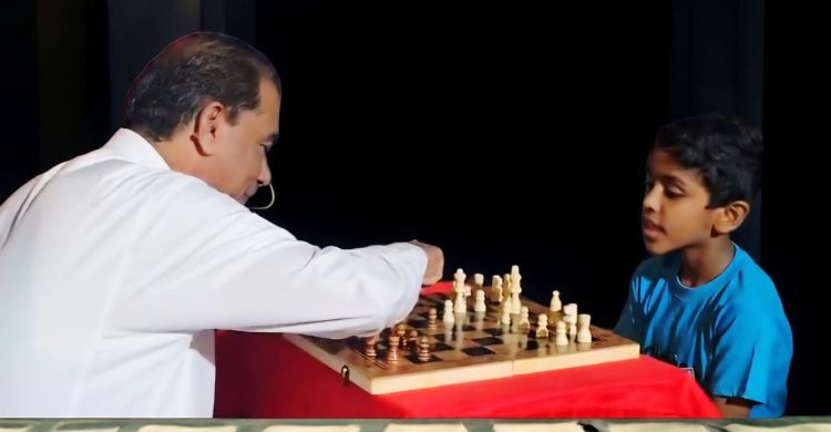  ജിദ്ദ മല്ലൂസ് ചെസ്സ്-മെഹന്തി മത്സരങ്ങള്‍ സംഘടിപ്പിച്ചു, വിജയികള്‍ക്ക് സ്വര്‍ണ നാണയം