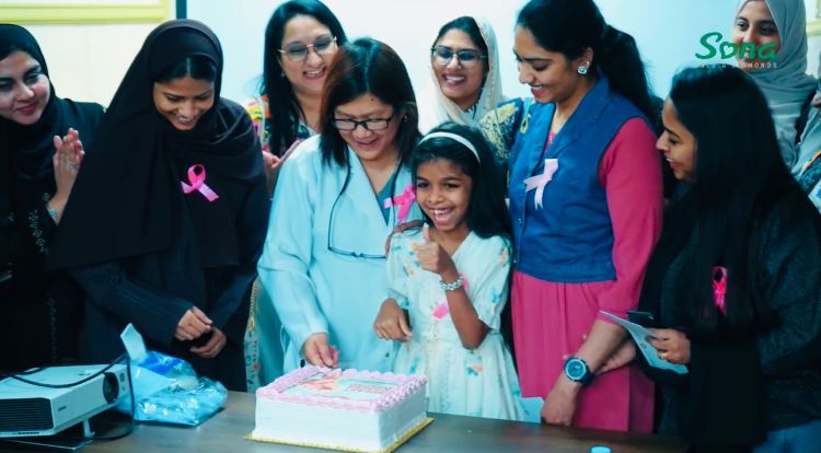  സ്തനാര്‍ബുദ ബോധവത്കരണം: സോനാ ഗോള്‍ഡ് ആന്‍ഡ് ഡയമണ്ട്‌സിന്റെ നേതൃത്വത്തില്‍ ആരോഗ്യ ക്യാമ്പും ബോധവത്കരണ സെഷനും