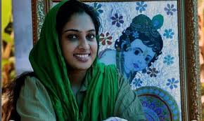 ഗുരുവായൂര്‍ ക്ഷേത്രത്തില്‍ വീണ്ടും റീല്‍സ് ചിത്രീകരണം; ഹൈക്കോടതി ഉത്തരവ് ലംഘിച്ചതിന് ജസ്‌ന സലീമിനെതിരെ കേസ്