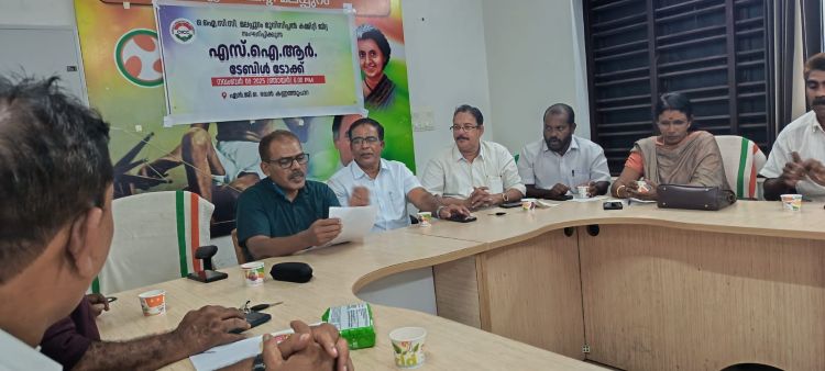 പ്രവാസികളുടെ എസ്.ഐ.ആര്‍ ആശങ്കകള്‍ പരിഹരിക്കാന്‍ ഒ.ഐ.സി.സി മലപ്പുറം മുനിസിപ്പല്‍ കമ്മിറ്റി ടേബിള്‍ ടോക്ക് സംഘടിപ്പിച്ചു
