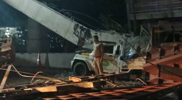 തുറവൂര്‍ ഉയരപ്പാത നിര്‍മാണത്തിനിടെ ഗര്‍ഡര്‍ വാഹനത്തിനു മുകളില്‍ വീണ് ഒരാള്‍ മരിച്ചു