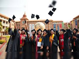 യുകെ യോടുള്ള ഇന്ത്യക്കാരുടെ താല്‍പര്യം കുറയുന്നു, വിസ നിയമങ്ങളിലെ മാറ്റങ്ങളില്‍ വിദ്യാര്‍ത്ഥികള്‍ക്ക് ആശങ്ക