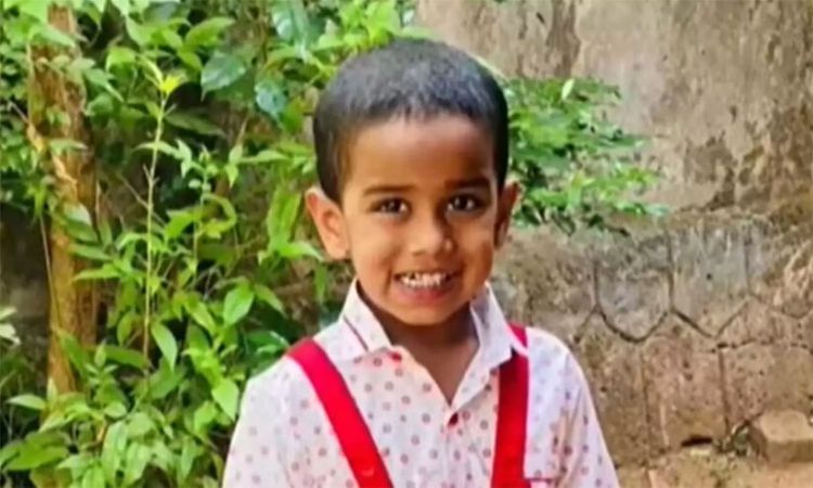 പിണങ്ങിയിറങ്ങിയത് മരണത്തിലേക്ക്; ചിറ്റൂരില്‍ കാണാതായ ആറ് വയസുകാരനെ കുളത്തില്‍ മരിച്ച നിലയില്‍ കണ്ടെത്തി