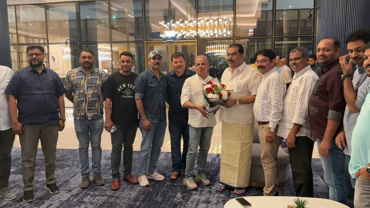   ഉംറ നിര്‍വഹിക്കാനെത്തിയ ഏറനാട് മണ്ഡലം എംഎല്‍എ പി.കെ ബഷീറിന് സ്വീകരണം