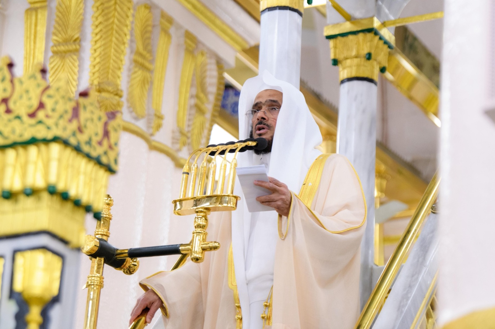 മഴയ്ക്കായി പ്രാര്‍ത്ഥിച്ച് വിശ്വാസികള്‍; മക്കയിലും മദീനയിലും ഇസ്തിസ്ഖ നമസ്‌കാരം നടന്നു