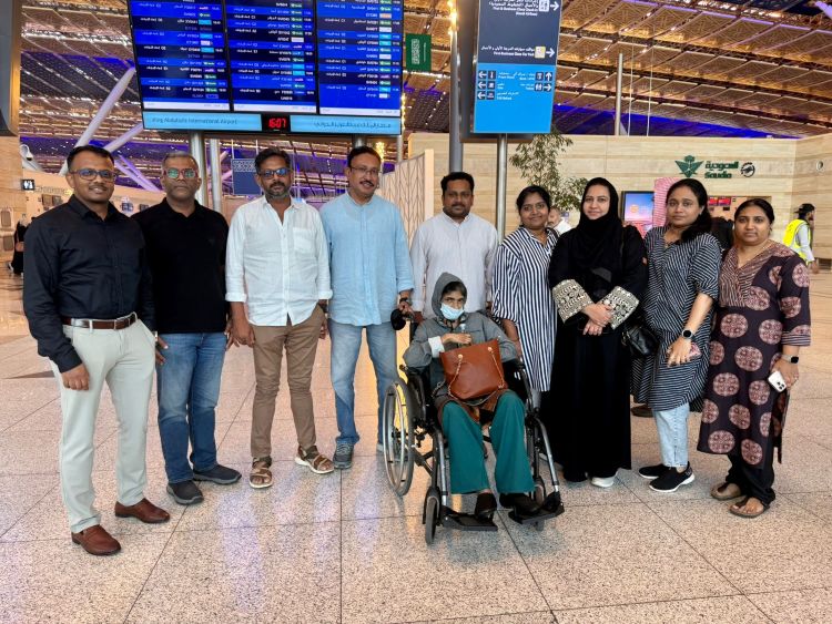 കരുതലായി ടിഎസ്എസ്; രോഗബാധിതയായ ബിന്ദു സരോജിനി നാട്ടിലേക്ക് മടങ്ങി