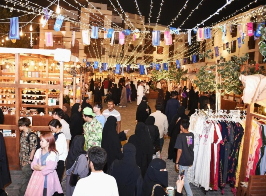 റമദാന്‍ വിളക്കുകളില്‍ ശോഭയാര്‍ന്ന് ജിദ്ദയിലെ അല്‍ബലദ്, ആത്മീയതയും പൈതൃകവും ഒത്തുചേരുന്ന വിപണി