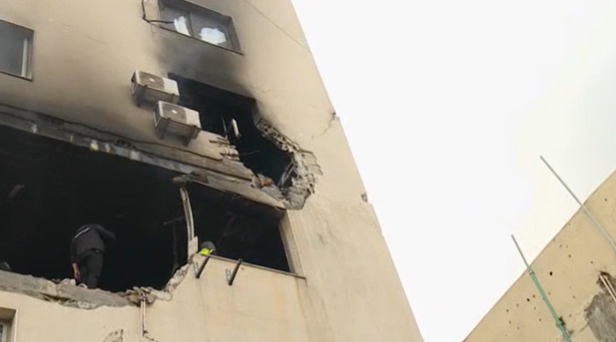 അബൂദാബിയിലെയും ബഹ്റൈനിലെയും യു.എസ് കേന്ദ്രങ്ങളില്‍ ഇറാന്‍ ആക്രമണം; യു.എ.ഇക്കാര്‍ ജാഗ്രത പാലിക്കണം