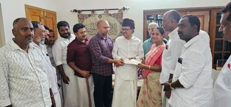 കൂത്തുപറമ്പ് സ്ഥാനാര്‍ത്ഥി ജയന്തി രാജന് കെട്ടിവെക്കാനുള്ള തുക ജിദ്ദ വയനാട് ജില്ലാ കെ.എം.സി.സി നല്‍കി