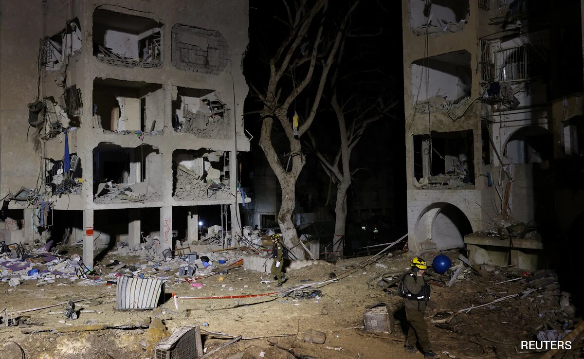 ഇസ്രായേലിന്റെ തന്ത്രപ്രധാന കേന്ദ്രമായ ഡിമോണയില്‍ ഇറാന്റെ മിസൈല്‍ ആക്രമണം: തകര്‍ന്നത് പ്രതിരോധ കവചമെന്ന് വിലയിരുത്തല്‍, നൂറിലേറെ പേര്‍ക്ക് പരിക്ക്