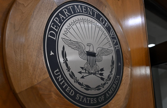  ഇറാന്‍ അമേരിക്കന്‍ യുദ്ധവിമാനം വെടിവെച്ചു വീഴ്ത്തി; ഒരു വൈമാനികനെ രക്ഷപ്പെടുത്തി, രണ്ടാമത്തെയാള്‍ക്കായി തിരച്ചില്‍ തുടരുന്നു