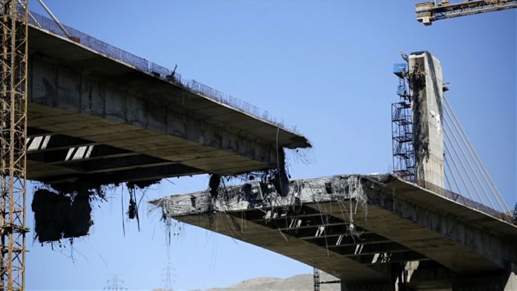 ഇറാനിലെ പെട്രോകെമിക്കല്‍ കേന്ദ്രങ്ങളില്‍ യുഎസ്-ഇസ്രായേല്‍ മിസൈല്‍ ആക്രമണം; അഞ്ച് മരണം, നൂറിലധികം പേര്‍ക്ക് പരിക്ക്, ഹോര്‍മുസ് തുറന്നില്ലെങ്കില്‍ ചൊവ്വാഴ്ച ഇറാനെ നരകമാക്കുമെന്ന് ട്രംപ്