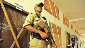 കോഴിക്കോട് സ്ട്രോങ്ങ് റൂം തുറന്നതായി പരാതി; അട്ടിമറി ആരോപിച്ച് യു.ഡി.എഫ്, നിഷേധിച്ച് കളക്ടര്‍