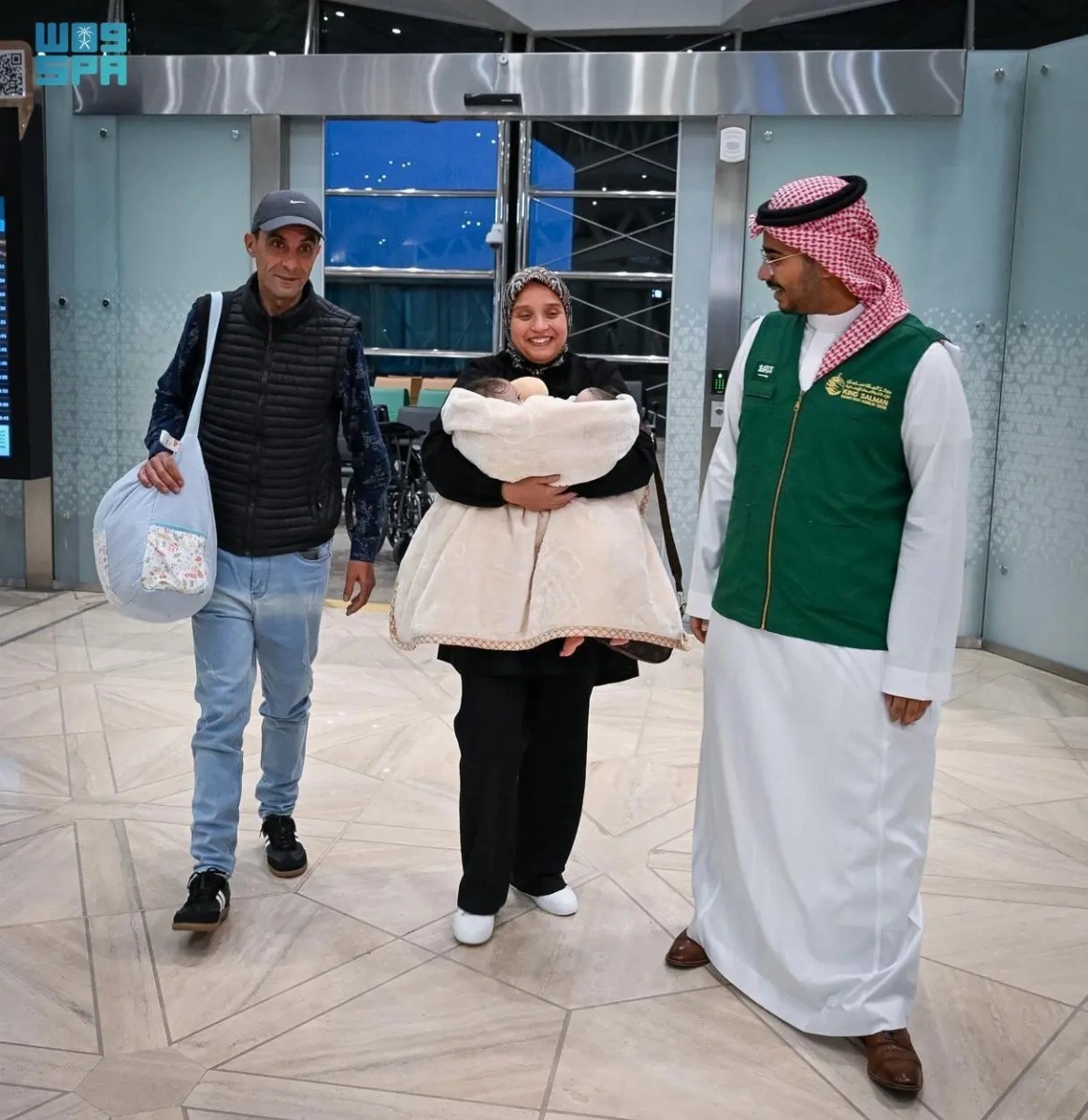 മൊറോക്കന്‍ സയാമീസ് ഇരട്ടകള്‍ റിയാദില്‍, ആരോഗ്യനില പഠിക്കുന്നു