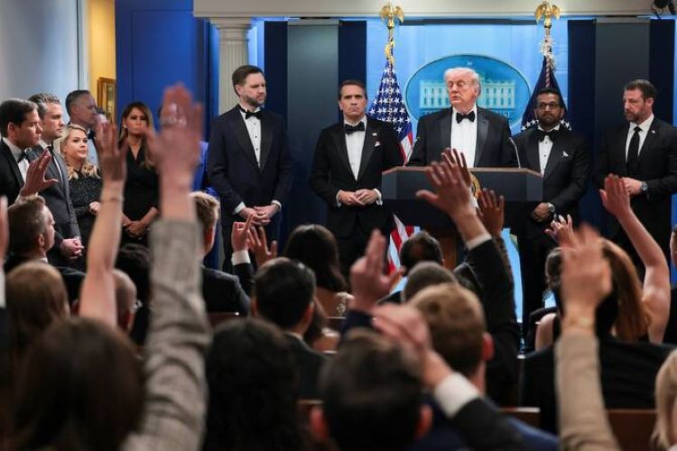  വധശ്രമം യുദ്ധത്തില്‍ നിന്നു പിന്തിരിപ്പിക്കില്ലെന്ന് ട്രംപ്;  ഇറാനുമായുള്ള തര്‍ക്കങ്ങള്‍ വധശ്രമത്തിന് പിന്നിലുണ്ടോ എന്ന് അന്വേഷിക്കും