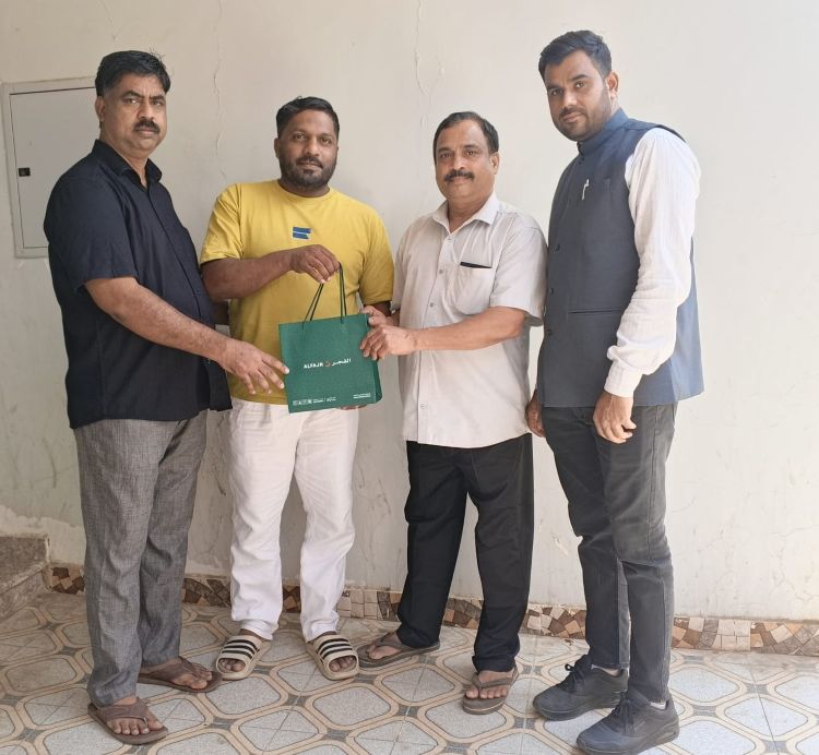 അബ്ദുറസാഖിന് സബിയ കെ.എം.സി.സി യാത്രയയപ്പ്