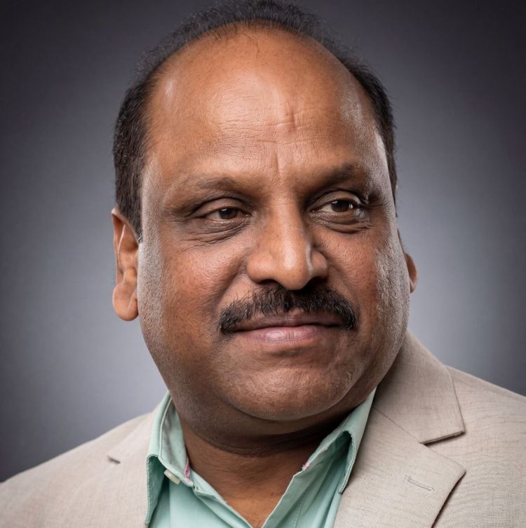  നവാഗത സംവിധായകനുള്ള ഫിലിം ക്രിട്ടിക്‌സ് അവാര്‍ഡ് ഷാജു വാലപ്പന്