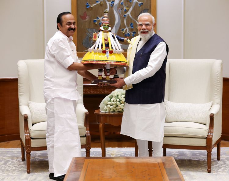   പ്രധാനമന്ത്രി നരേന്ദ്ര മോദിയുമായി വി.ഡി.സതീശന്‍ കൂടിക്കാഴ്ച നടത്തി