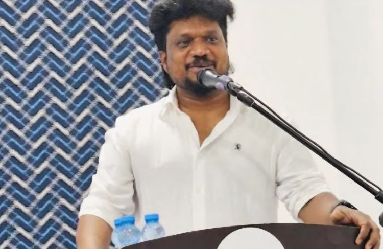  ബഷീര്‍ അനുസ്മരണവും എം.ടി പ്രബന്ധ മത്സര അവാര്‍ഡ് ദാനവും നടത്തി