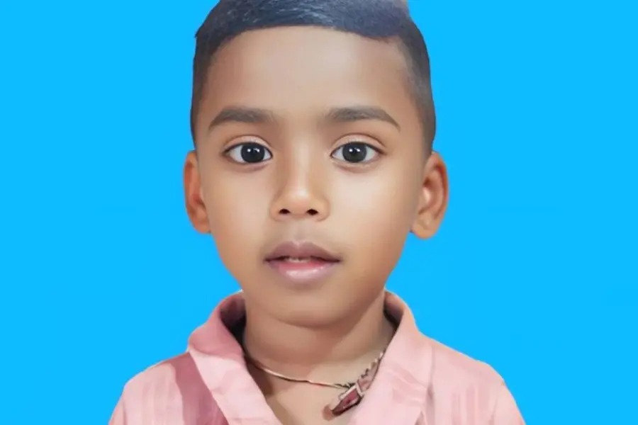 കളിപ്പാട്ടപ്പന്ത് വിഴുങ്ങിയ അഞ്ചുവയസ്സുകാരന്‍ മരിച്ചു