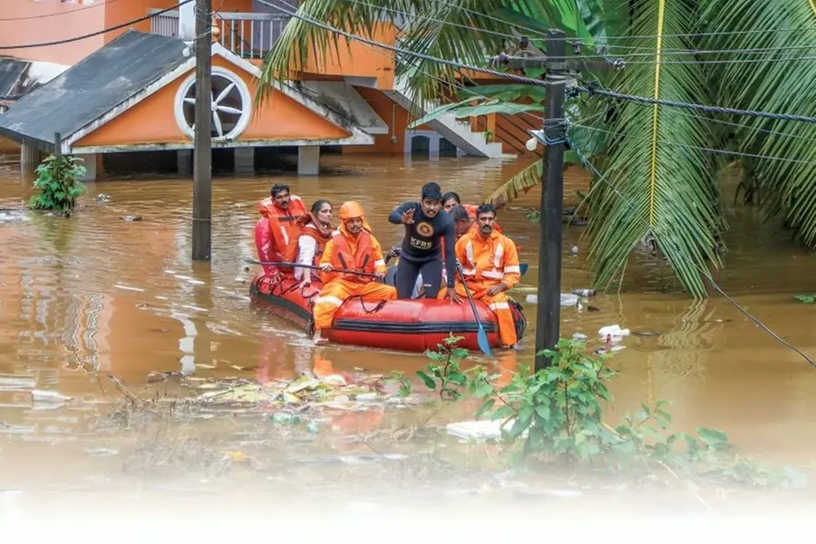 വരുംമണിക്കൂറുകളിലും ശക്തമായ മഴ, പത്തനംതിട്ടയില്‍ പ്രളയഭീഷണി തുടരുന്നു  