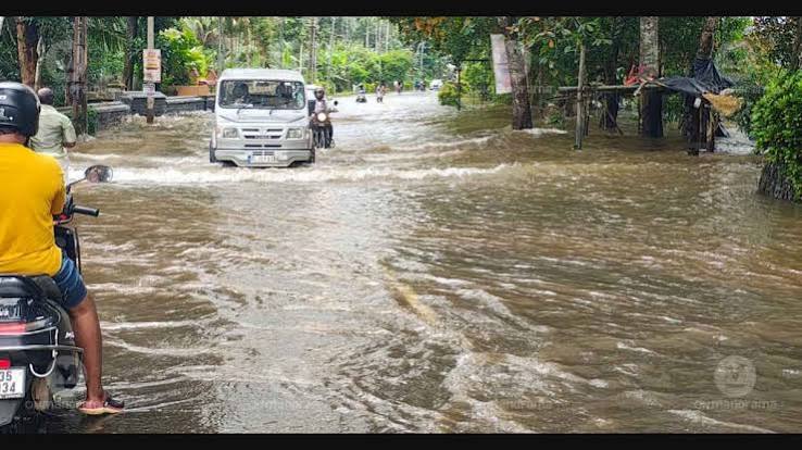 സംസ്ഥാനത്ത് അതിതീവ്ര മഴ തുടരുന്നു: വിവിധ ജില്ലകളില്‍ റെഡ് അലര്‍ട്ടും വിദ്യാഭ്യാസ സ്ഥാപനങ്ങള്‍ക്ക് നാളെ അവധിയും പ്രഖ്യാപിച്ചു