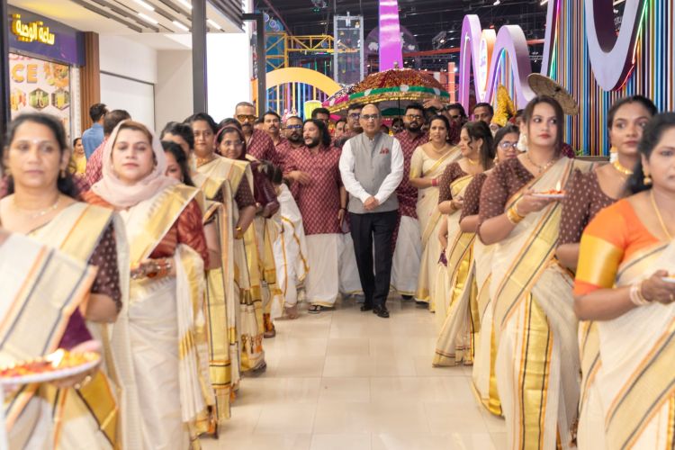റിയാദില്‍ ഓണവിസ്മയം തീര്‍ത്ത് WMF 'ഓണാരവം 2K26'; ഇന്ത്യന്‍ സ്ഥാനപതി വിപുല്‍ മുഖ്യാതിഥി
