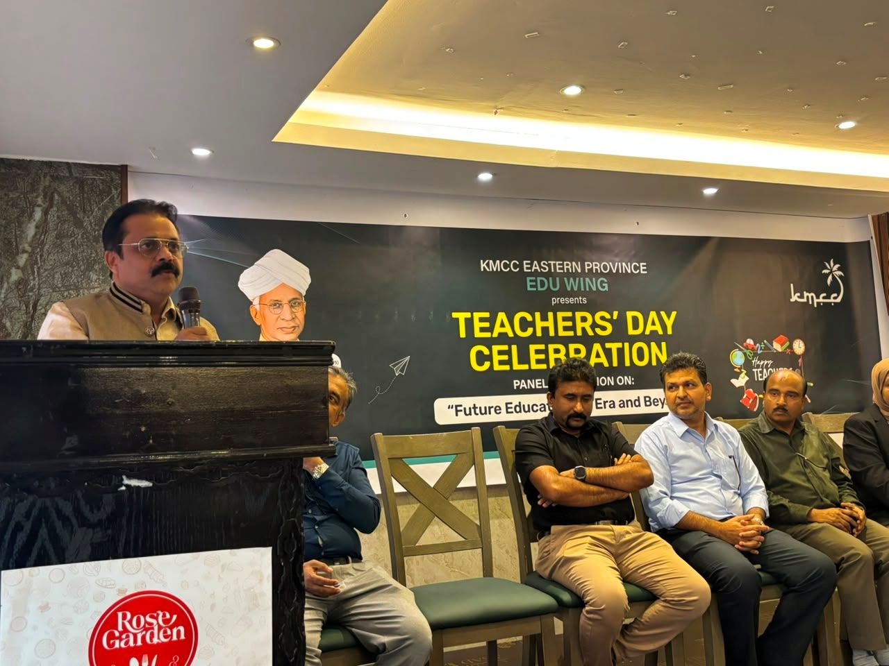 സാങ്കേതികവിദ്യ മുന്നേറിയാലും അധ്യാപകരുടെ പ്രസക്തി സമൂഹത്തില്‍ നിലനില്‍ക്കും: കെ.എം.സി.സി