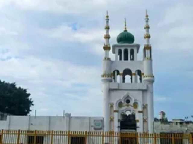 മുസ്തഫ മസ്ജിദ് വിവാദം:  25ന് നിര്‍ണായക ഹിയറിങ്