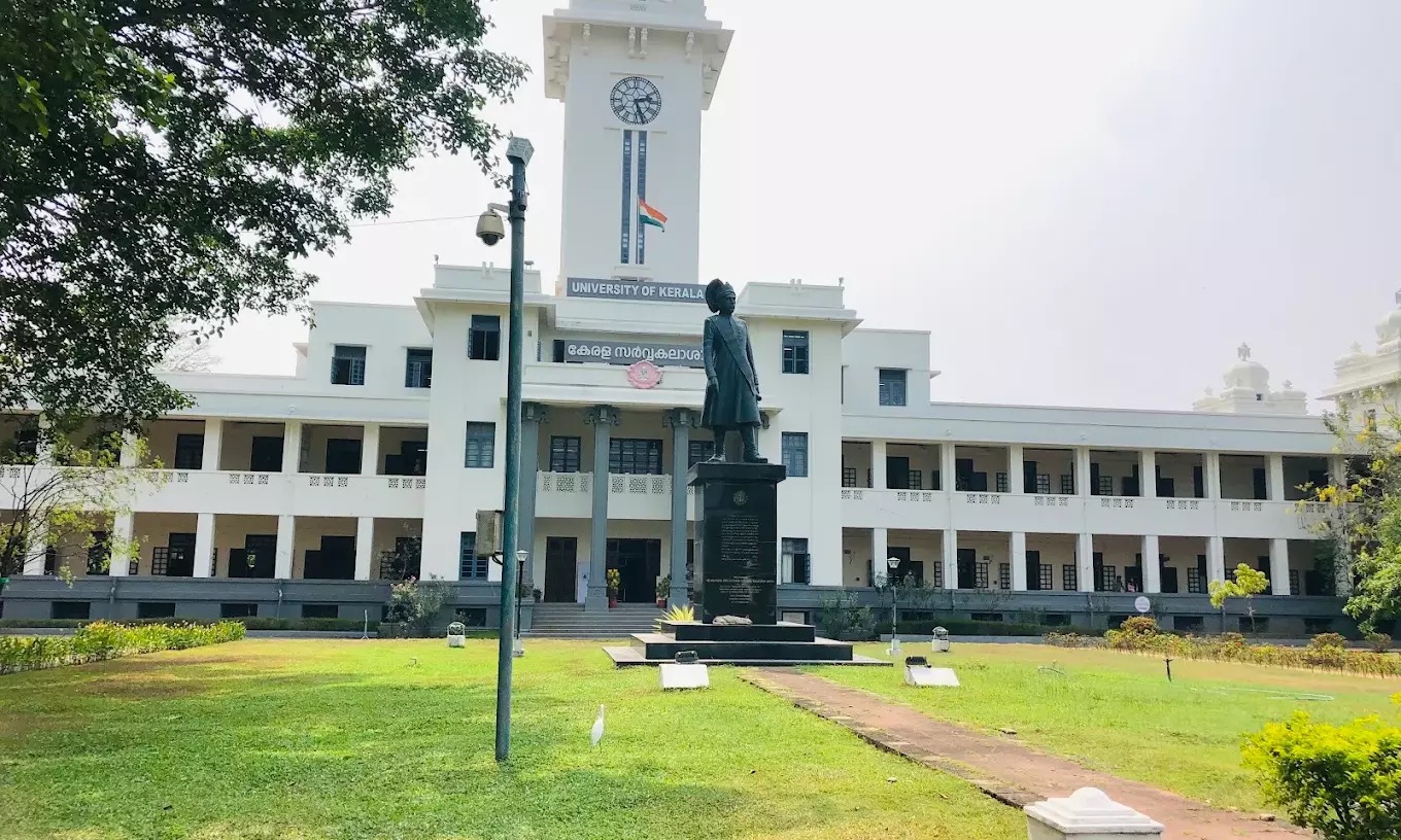 കേരള സര്‍വകലാശാലയില്‍  ക്യാമ്പസ് രാഷ്ട്രീയത്തിന് വിലക്ക്