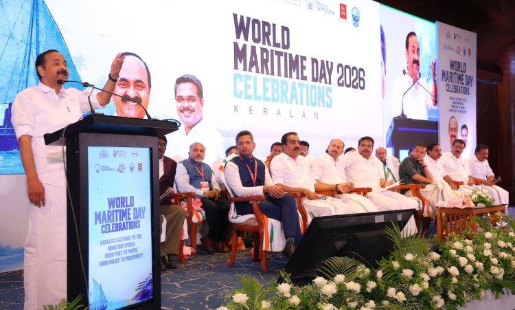  'മിഷന്‍ സമുദ്ര' പദ്ധതിക്ക് തുടക്കം:  കേരളത്തെ സമ്പൂര്‍ണ്ണ പോര്‍ട്ട് സിറ്റിയായും അന്താരാഷ്ട്ര മാരിടൈം ഹബ്ബായും മാറ്റുമെന്ന് മുഖ്യമന്ത്രി; ജൂണ്‍ 19 ഇനി 'കേരള മാരിടൈം ഡേ'