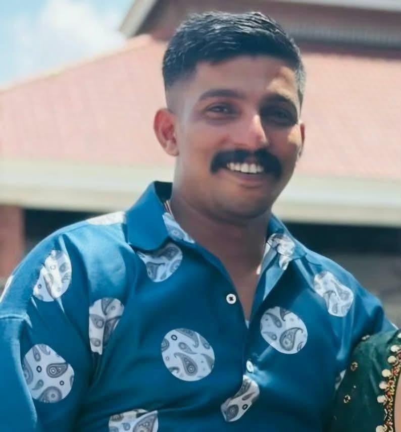 ഊർക്കടവ് കവണക്കല്ല് പാലത്തിന് സമീപം ചാലിയാറിൽ മീൻപിടിക്കുന്നതിനിടയിൽ പുഴയിൽ വീണ് പട്ടാളക്കാരനെ കാണാതായി