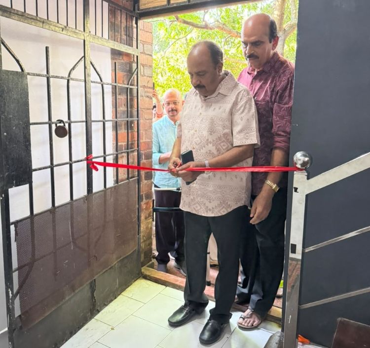 'പൂരം തൃശൂര്‍' സംഘടിപ്പിക്കുന്ന 'ദൃശ്യവിസ്മയം' ചിത്രകലാ പ്രദര്‍ശനത്തിന് തുടക്കം